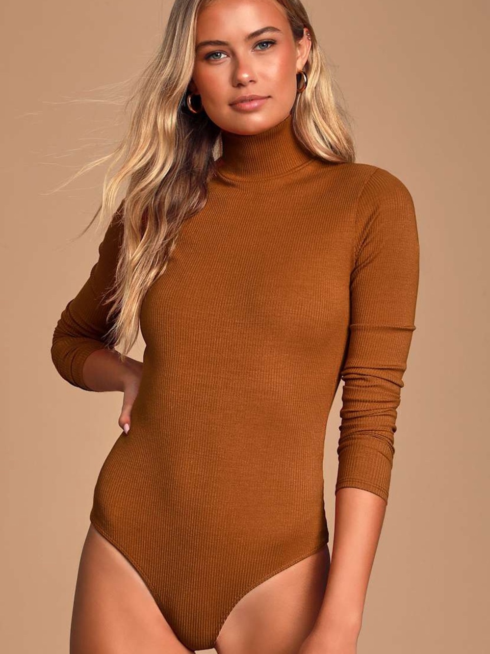 Lulu's Woman’s Ribbed Turtleneck Long-Sleeve Bodysuit - Rust Orange Small